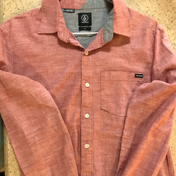 For Dress or Casual is this soft Maroon Volcom. - Picture 1 of 2